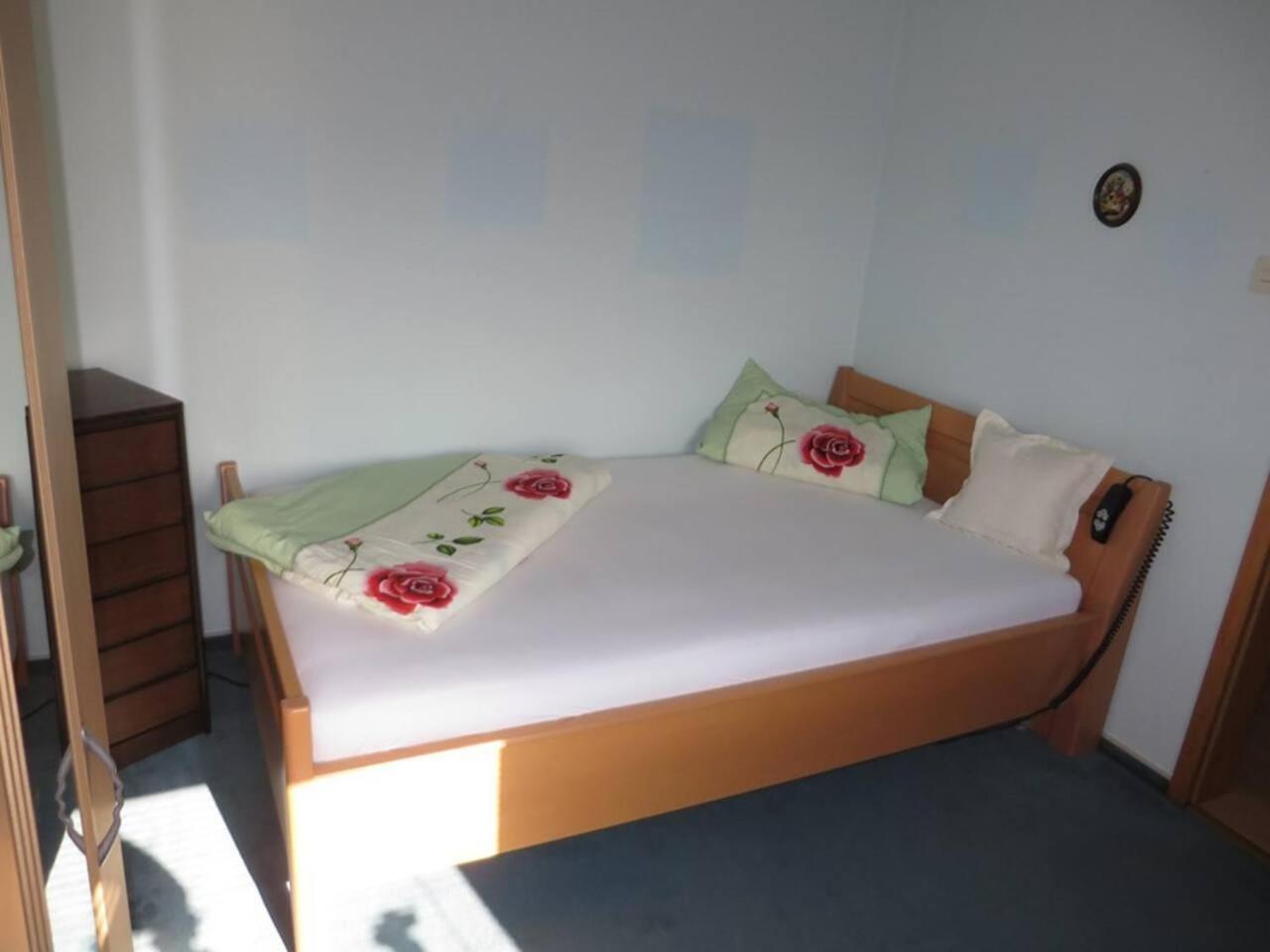 Entire House, Quiet City Location, Garden, Parking 빌레펠트 외부 사진
